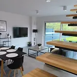Wilga House 1 *